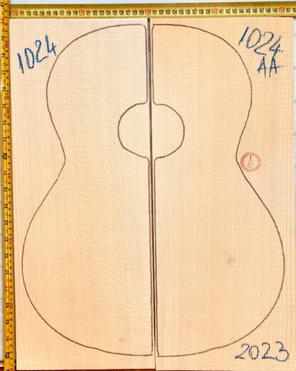 Guitar Classical No.1024 Top