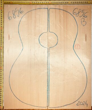 Guitar classical No.6856 Top